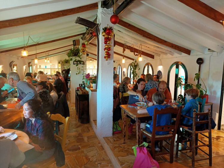 WhatsApp Image 2023-12-17 at 12.01.48